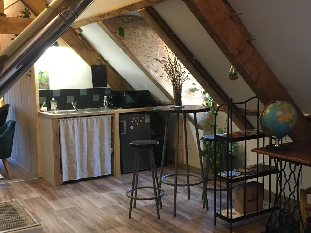Chez Fred Avec Vue Sur Le Chateau Angles-sur-l'Anglin Екстер'єр фото
